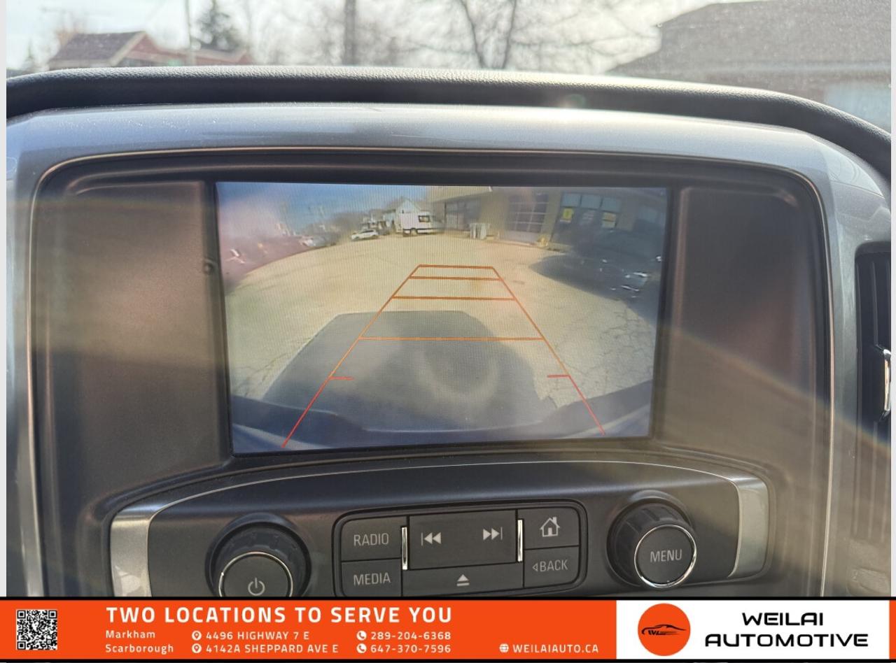 2017 Chevrolet Silverado 1500 1LT/No Accident/One Owner/Fully Serviced! Photo