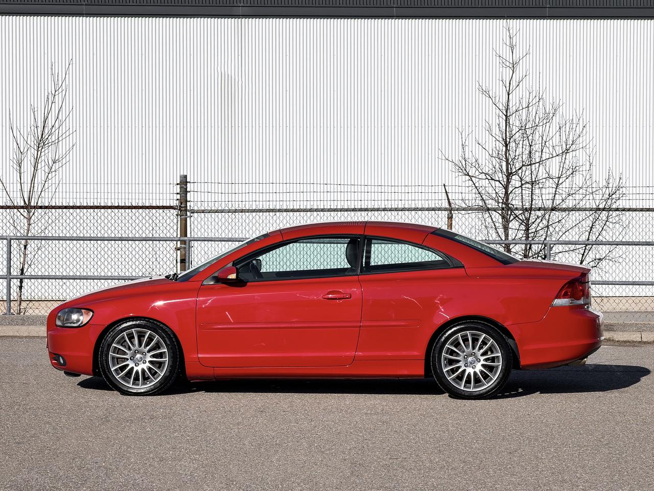 2007 Volvo C70 T5 Convertible Photo