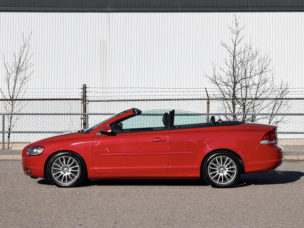 2007 Volvo C70 T5 Convertible Photo