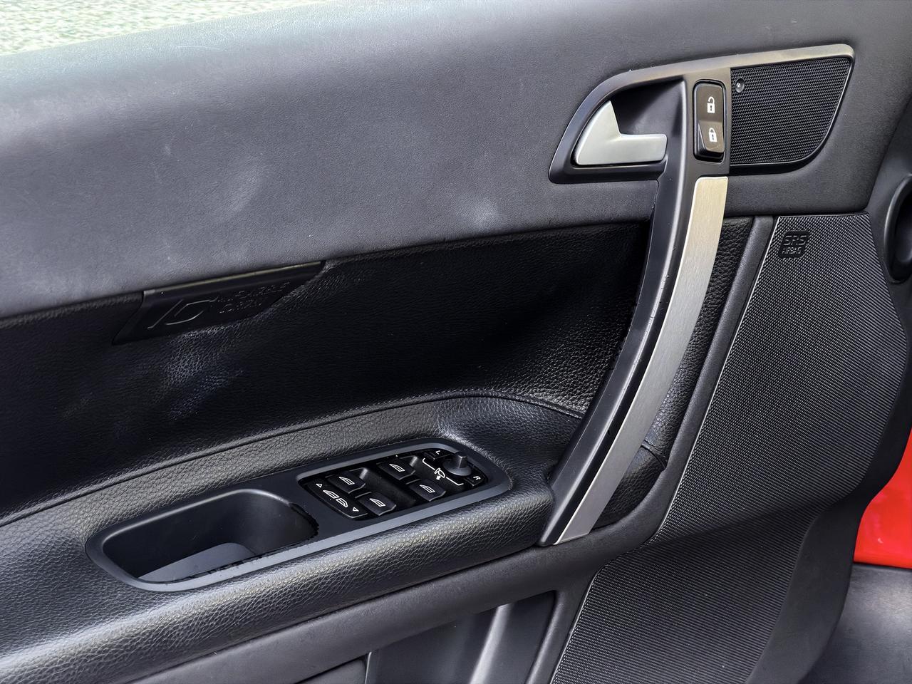 2007 Volvo C70 T5 Convertible Photo