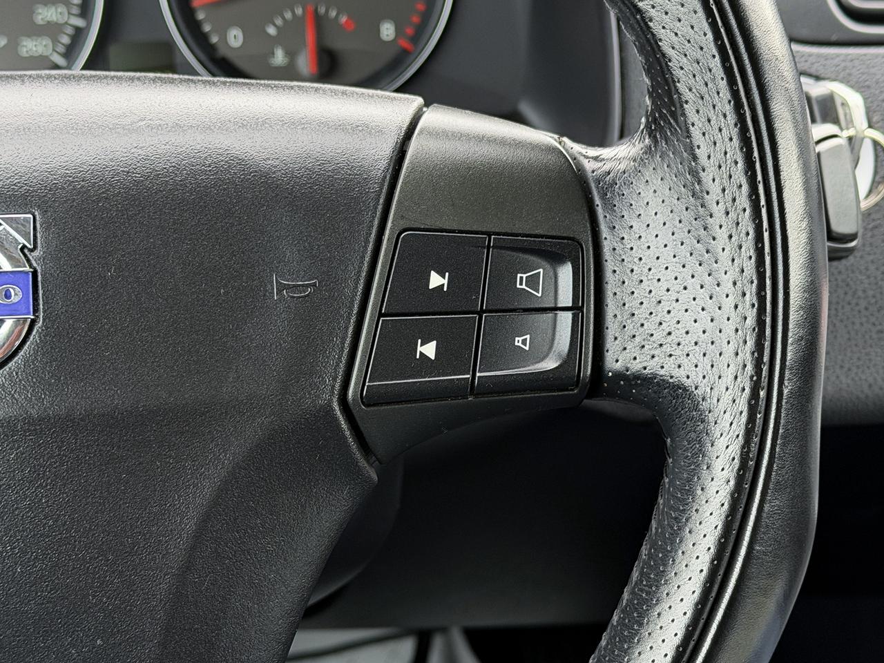 2007 Volvo C70 T5 Convertible Photo