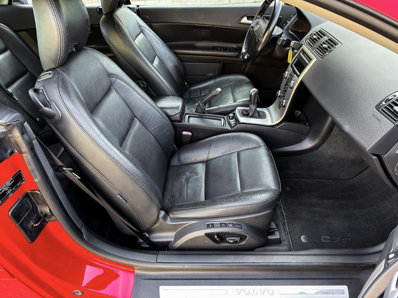 2007 Volvo C70 T5 Convertible Photo