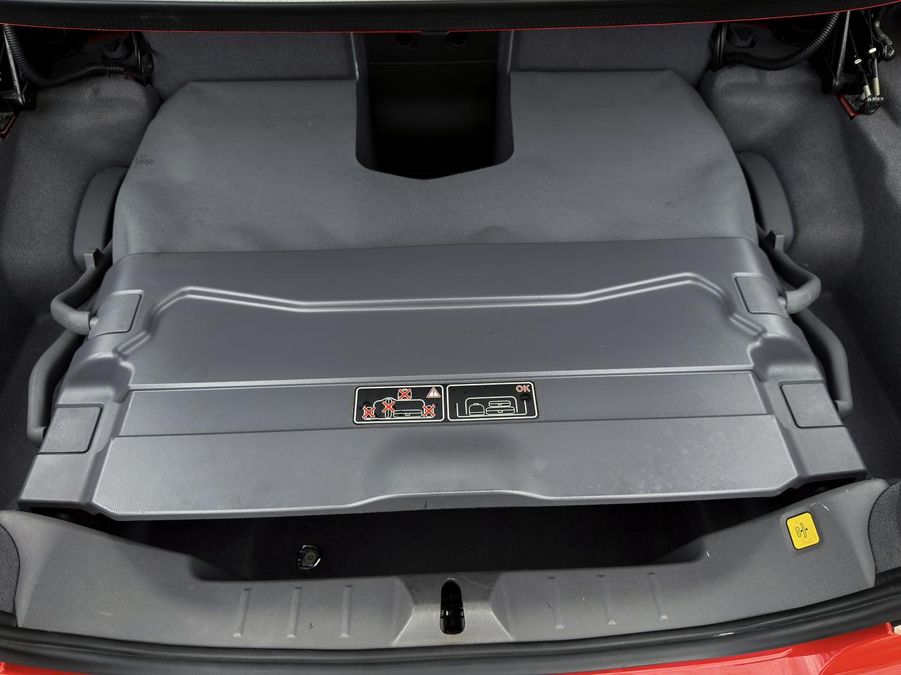 2007 Volvo C70 T5 Convertible Photo