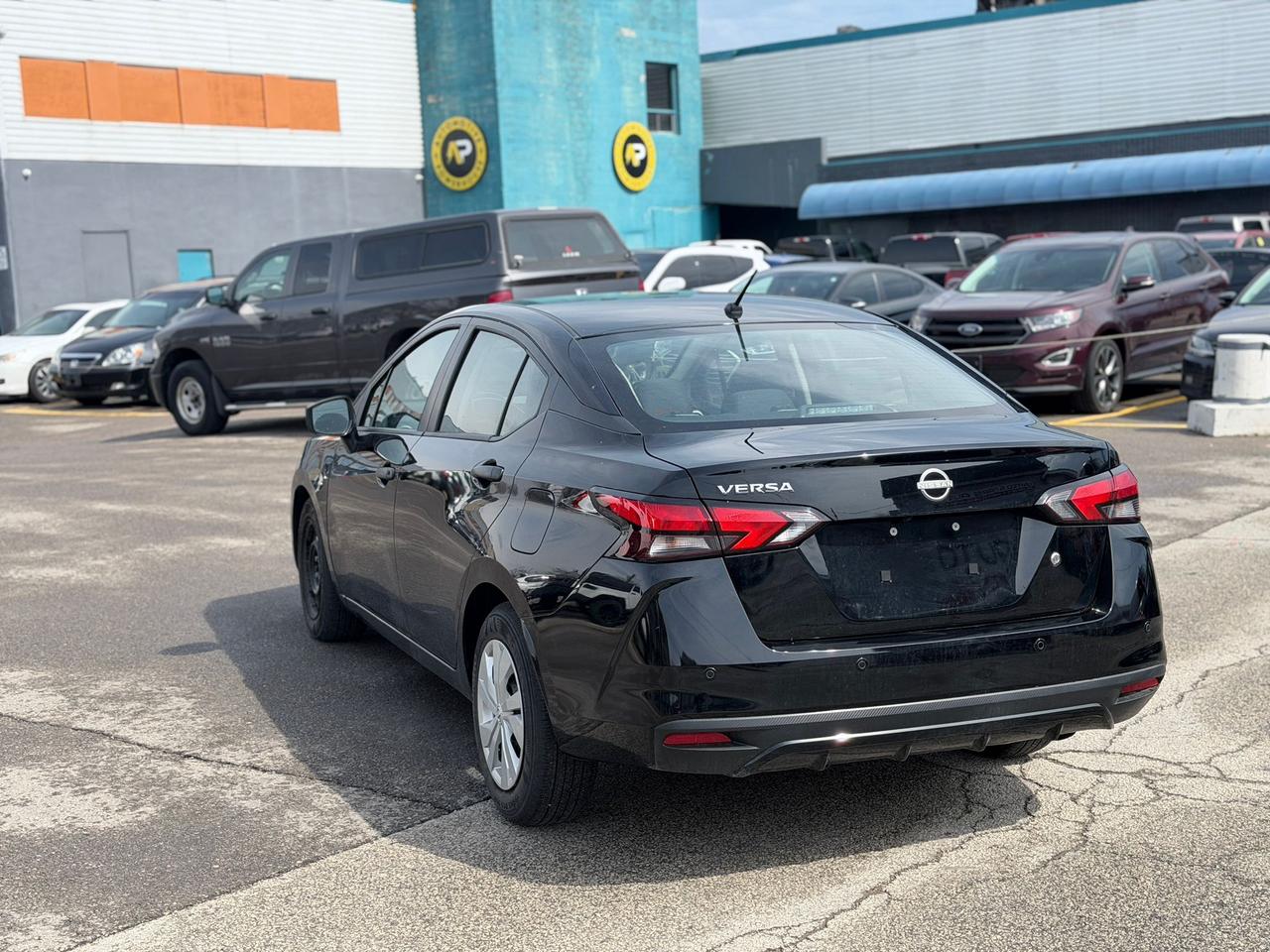 2024 Nissan Versa S Photo