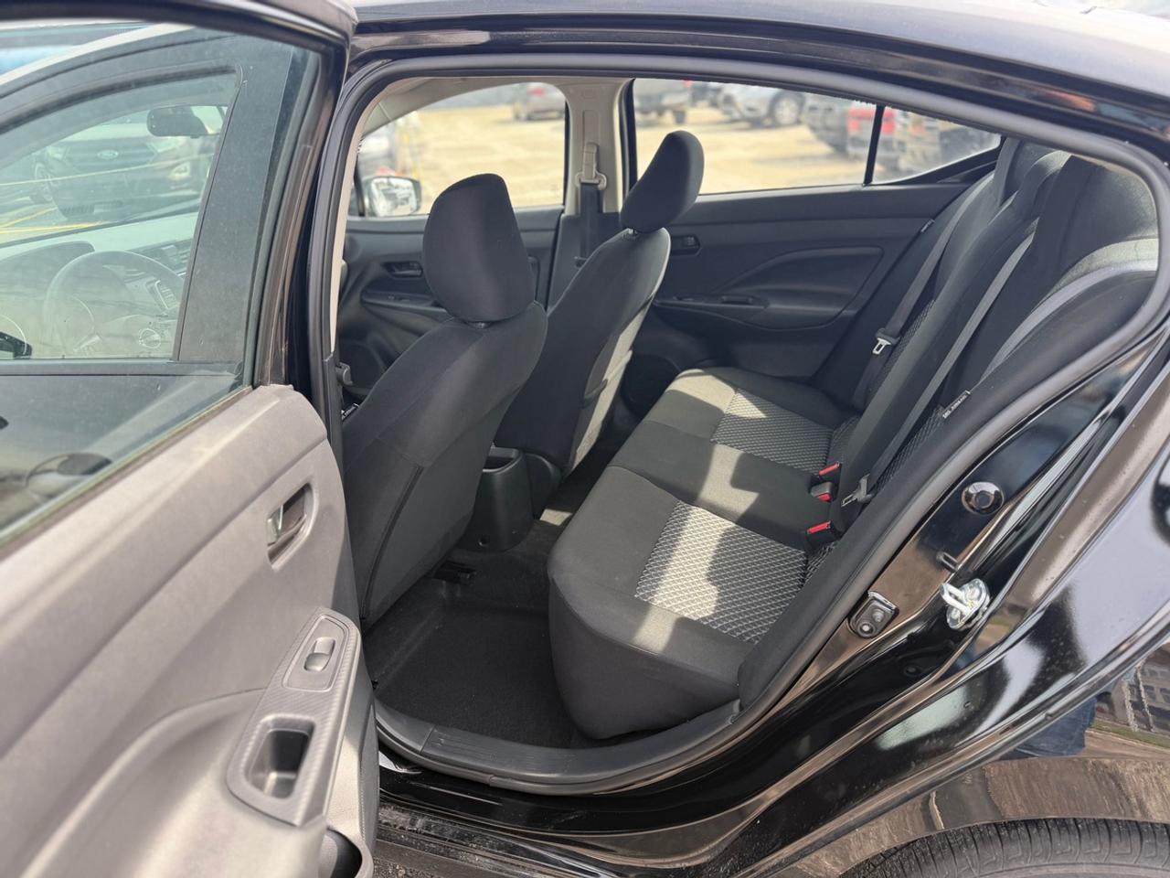 2024 Nissan Versa S Photo
