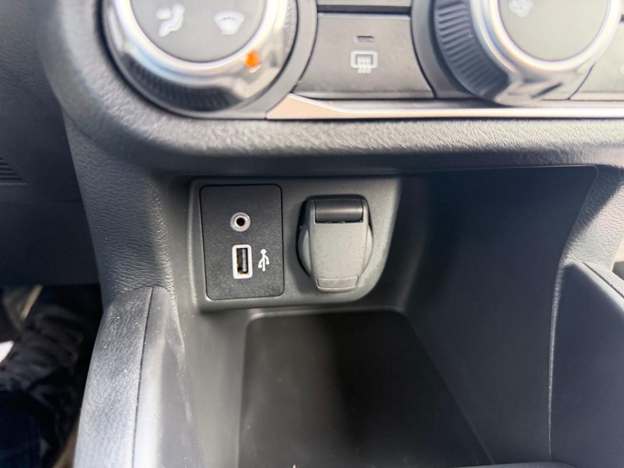 2024 Nissan Versa S Photo