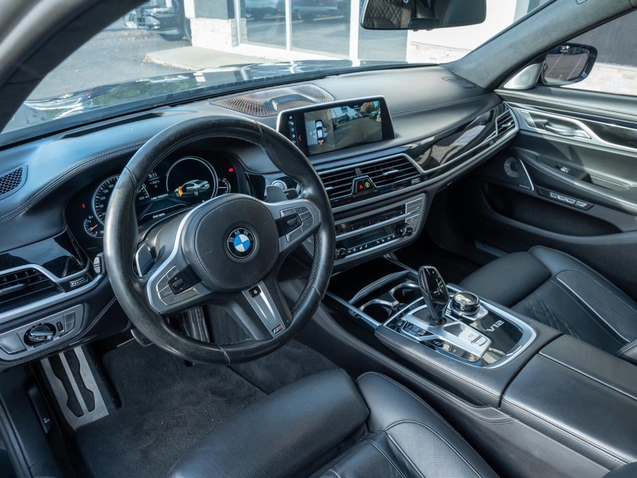 2018 BMW 7-Series M760i xDrive Photo