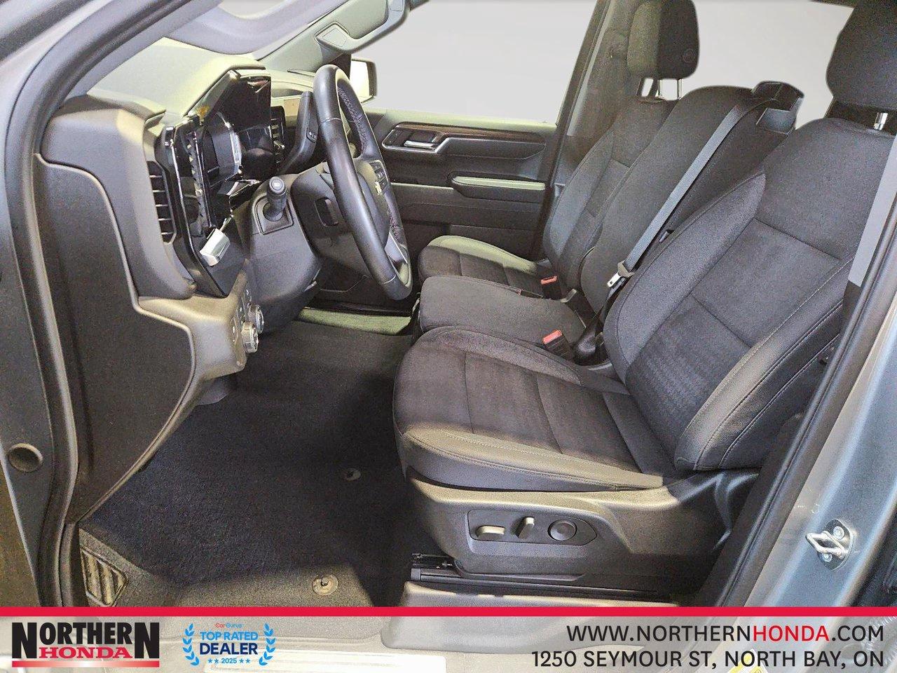 2024 Chevrolet Silverado 1500 LT 4WD Photo