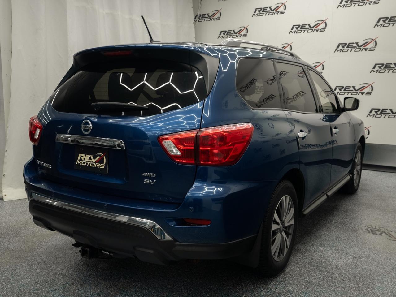 2018 Nissan Pathfinder SV | Certified | 7 Passenger Photo3