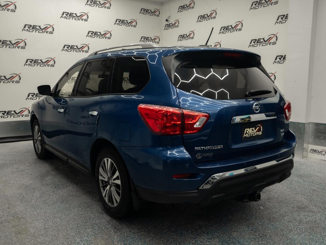 2018 Nissan Pathfinder SV | Certified | 7 Passenger Photo