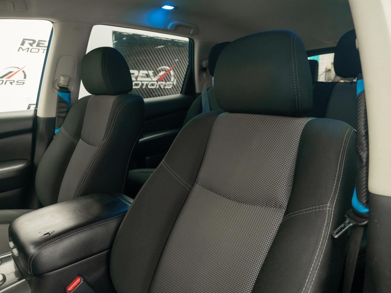2018 Nissan Pathfinder SV | Certified | 7 Passenger Photo