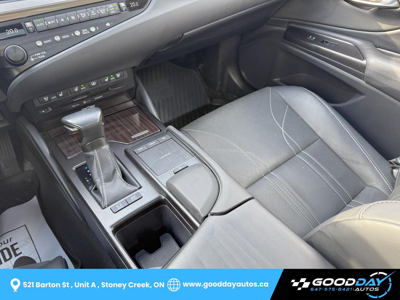 2019 Lexus ES 300h ULTRA LUXURY PKG | ONE OWNER | DEALER SERVICE Photo