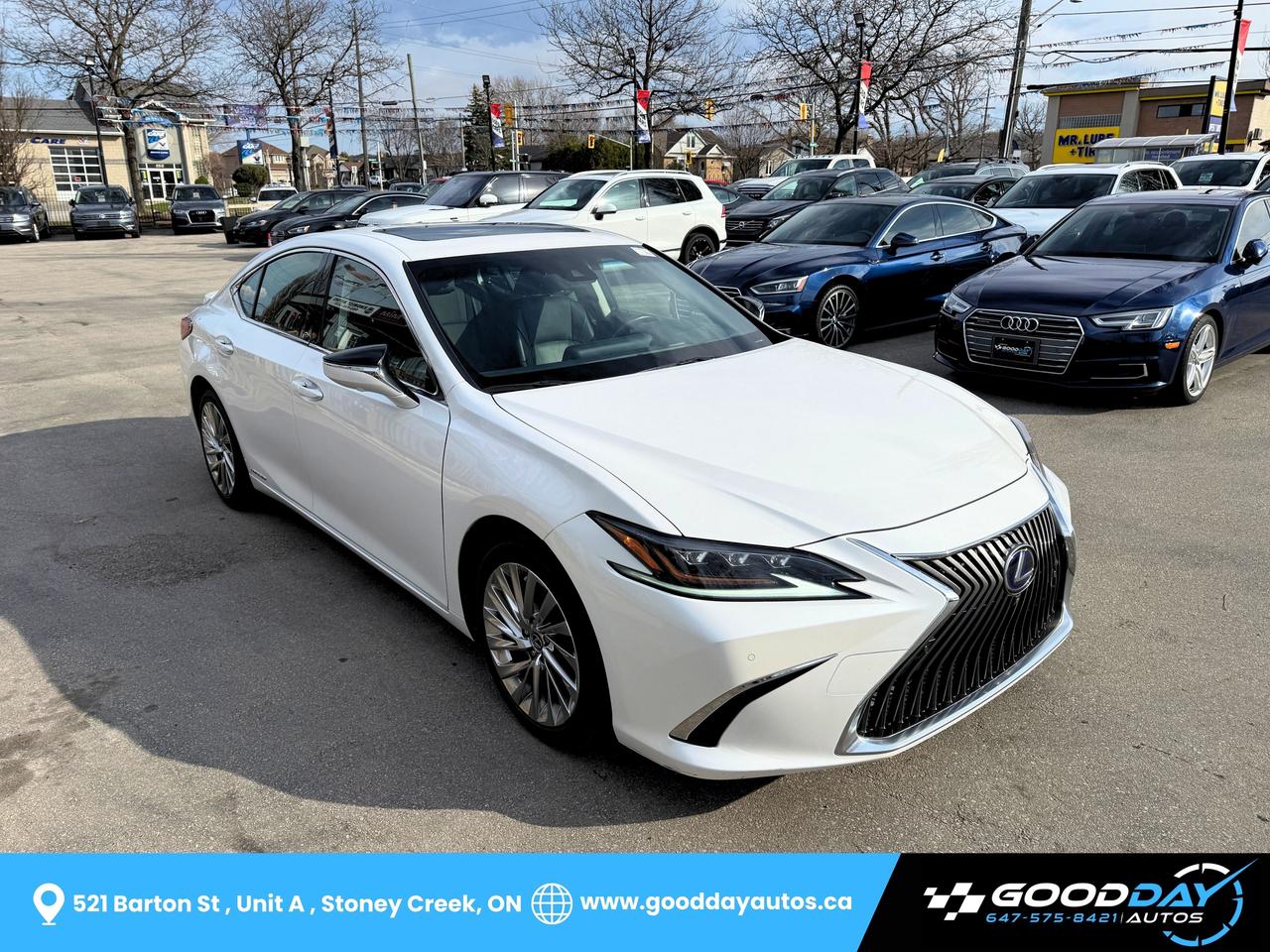 2019 Lexus ES 300h ULTRA LUXURY PKG | ONE OWNER | DEALER SERVICE Photo
