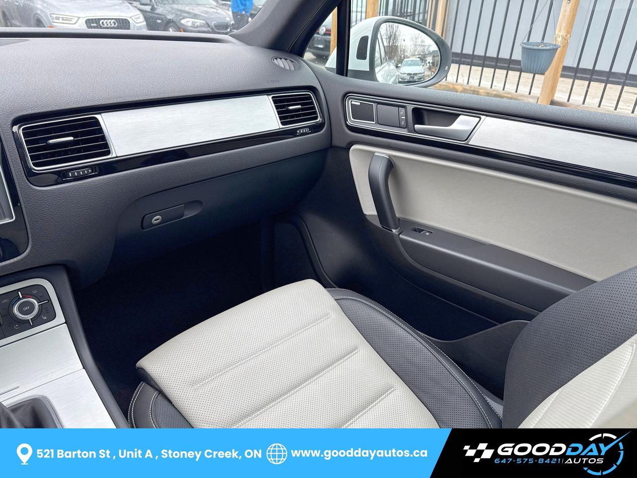 2017 Volkswagen Touareg Wolfsburg Edition | LOW KMS ONE OWNER CLEAN CARFAX Photo