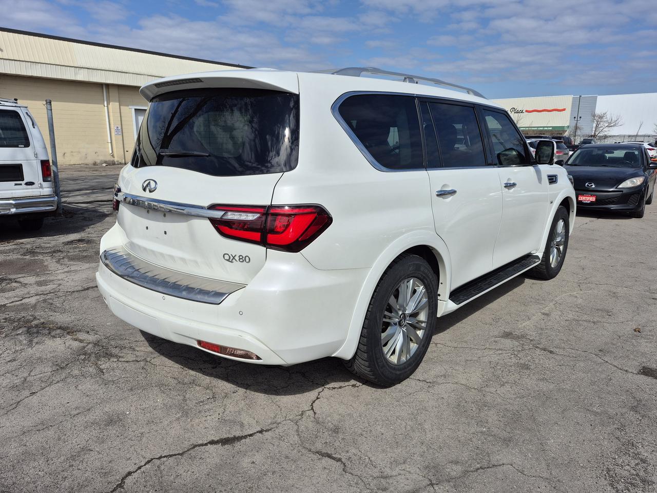 2018 Infiniti QX80 Technology Photo