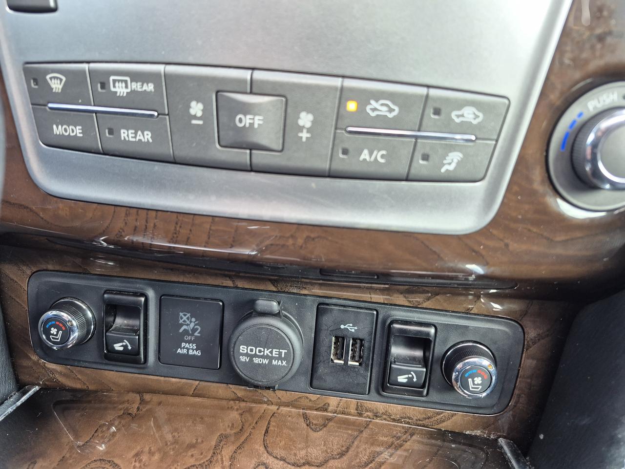 2018 Infiniti QX80 Technology Photo