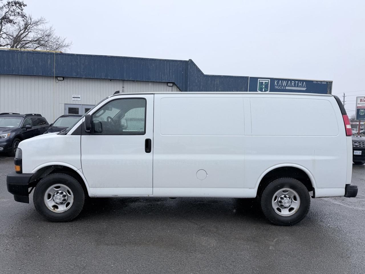 2018 Chevrolet Express 2500 Photo2
