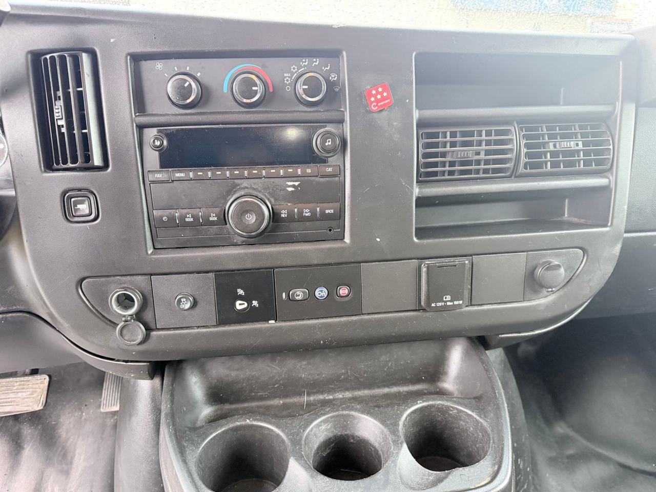 2018 Chevrolet Express 2500 Photo