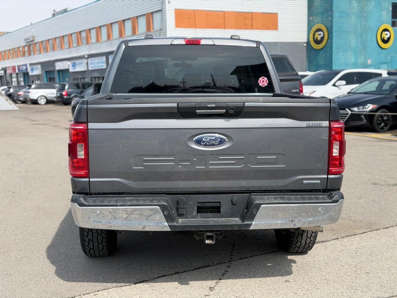 2022 Ford F-150 XLT Photo3