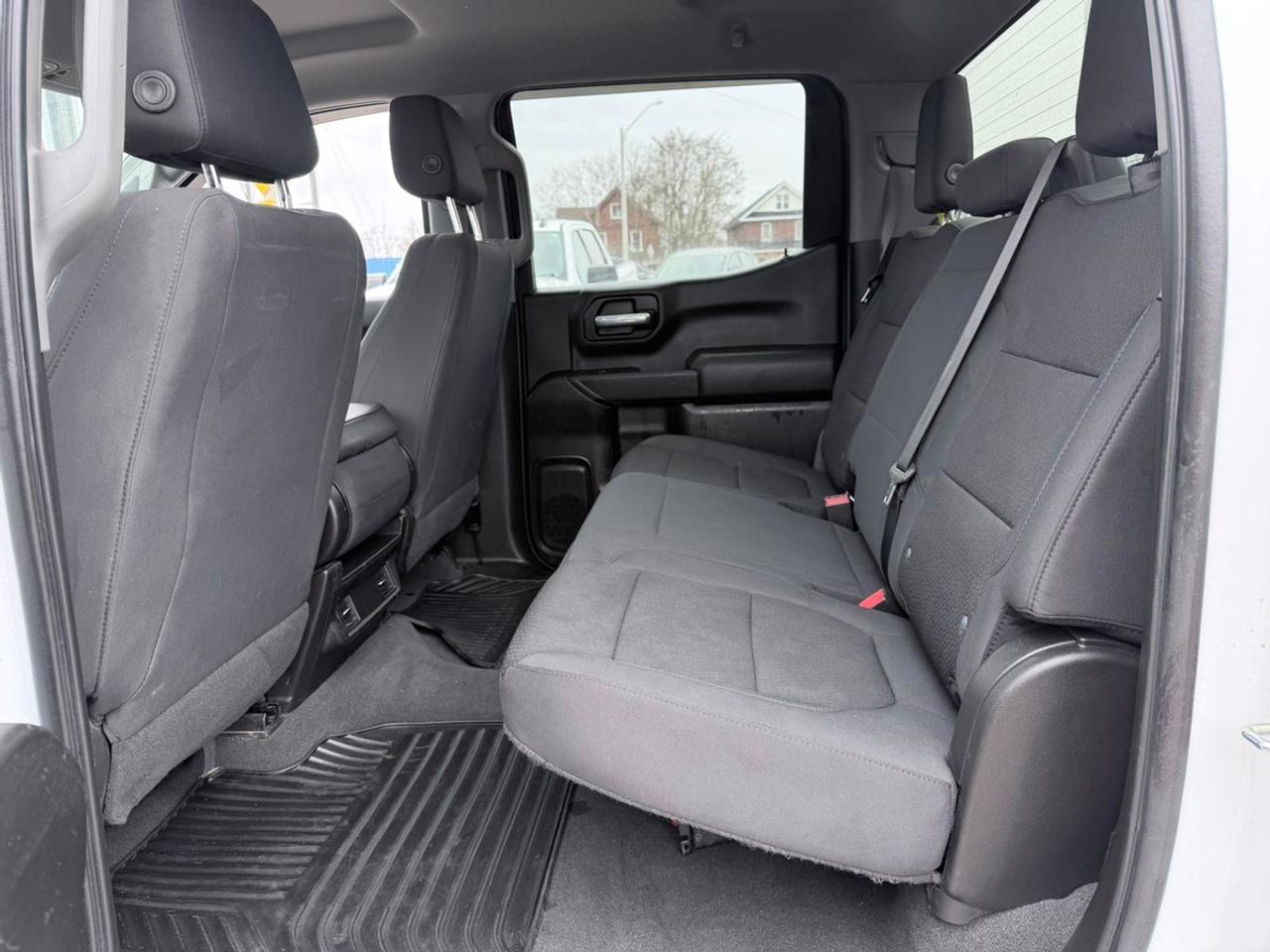 2021 Chevrolet Silverado 1500 CUSTOM CREW CAB SHORT BED Photo