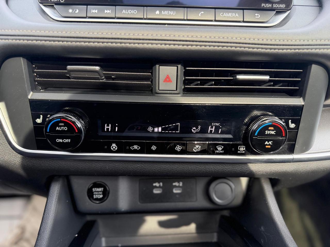 2025 Nissan Rogue SV Photo