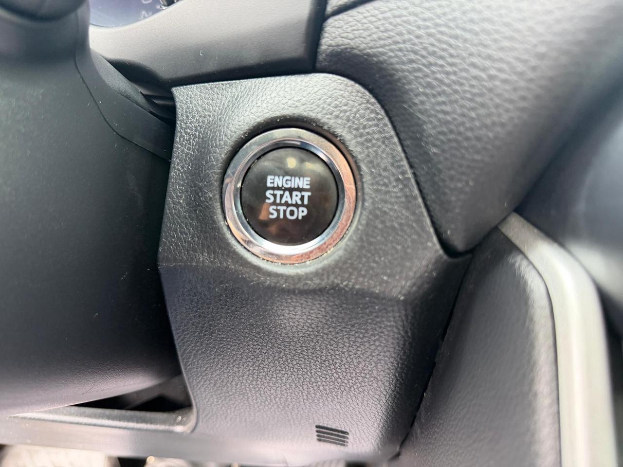 2024 Toyota RAV4 XLE Photo