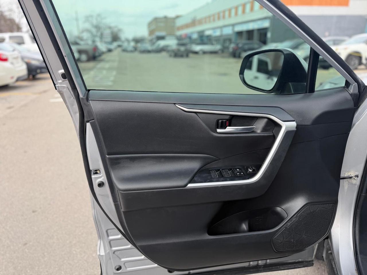 2024 Toyota RAV4 XLE Photo