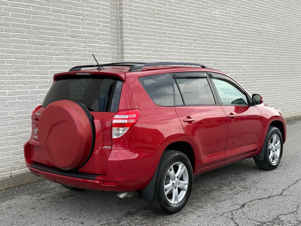 2012 Toyota RAV4 Base I4 Photo