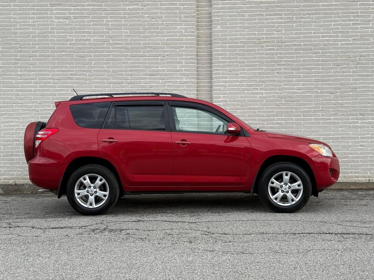 2012 Toyota RAV4 Base I4 Photo