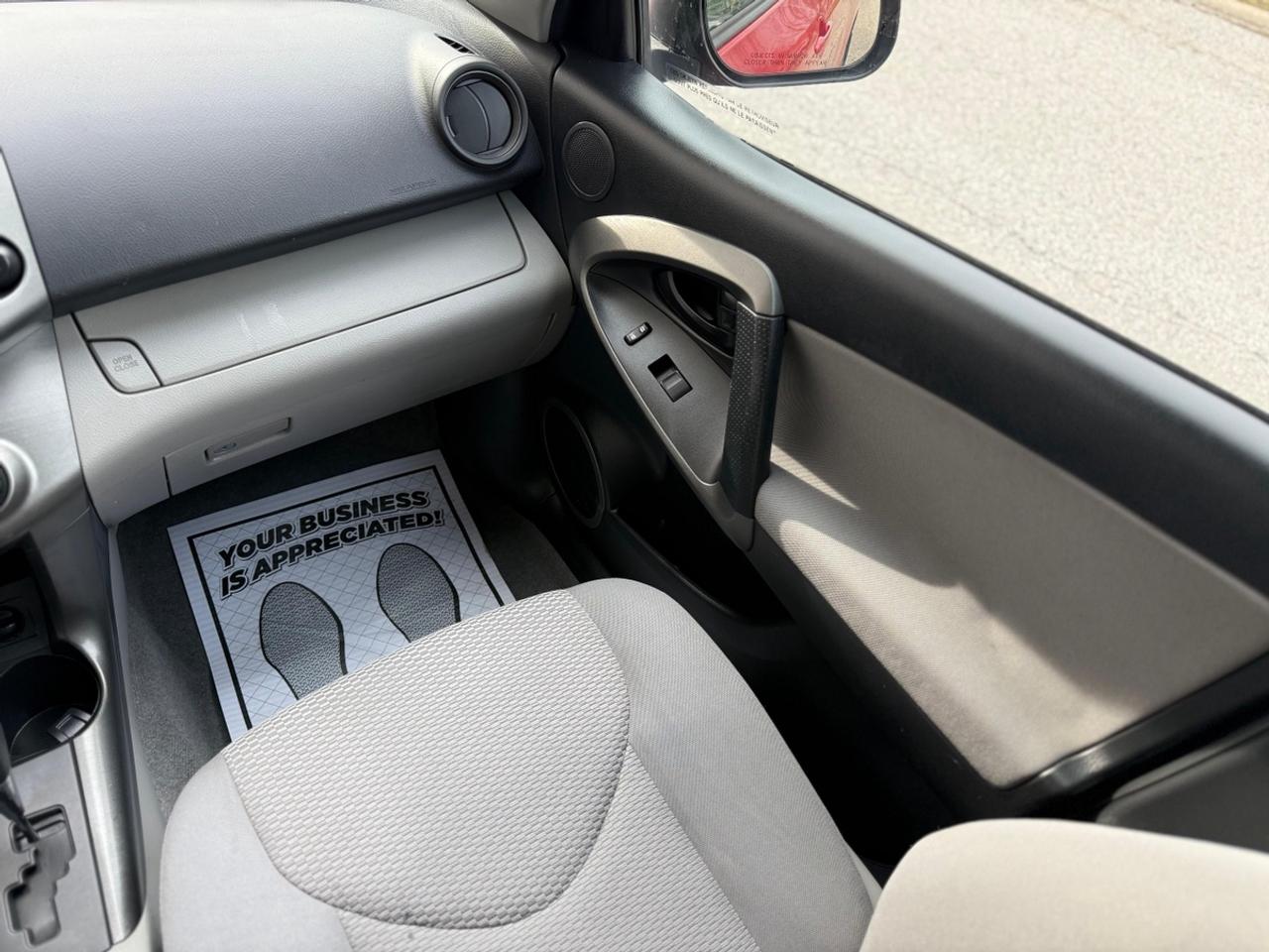 2012 Toyota RAV4 Base I4 Photo