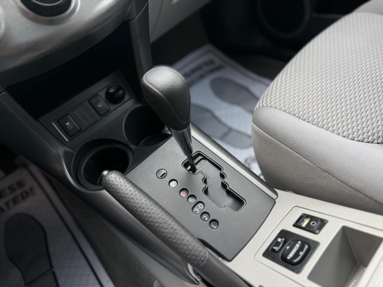 2012 Toyota RAV4 Base I4 Photo