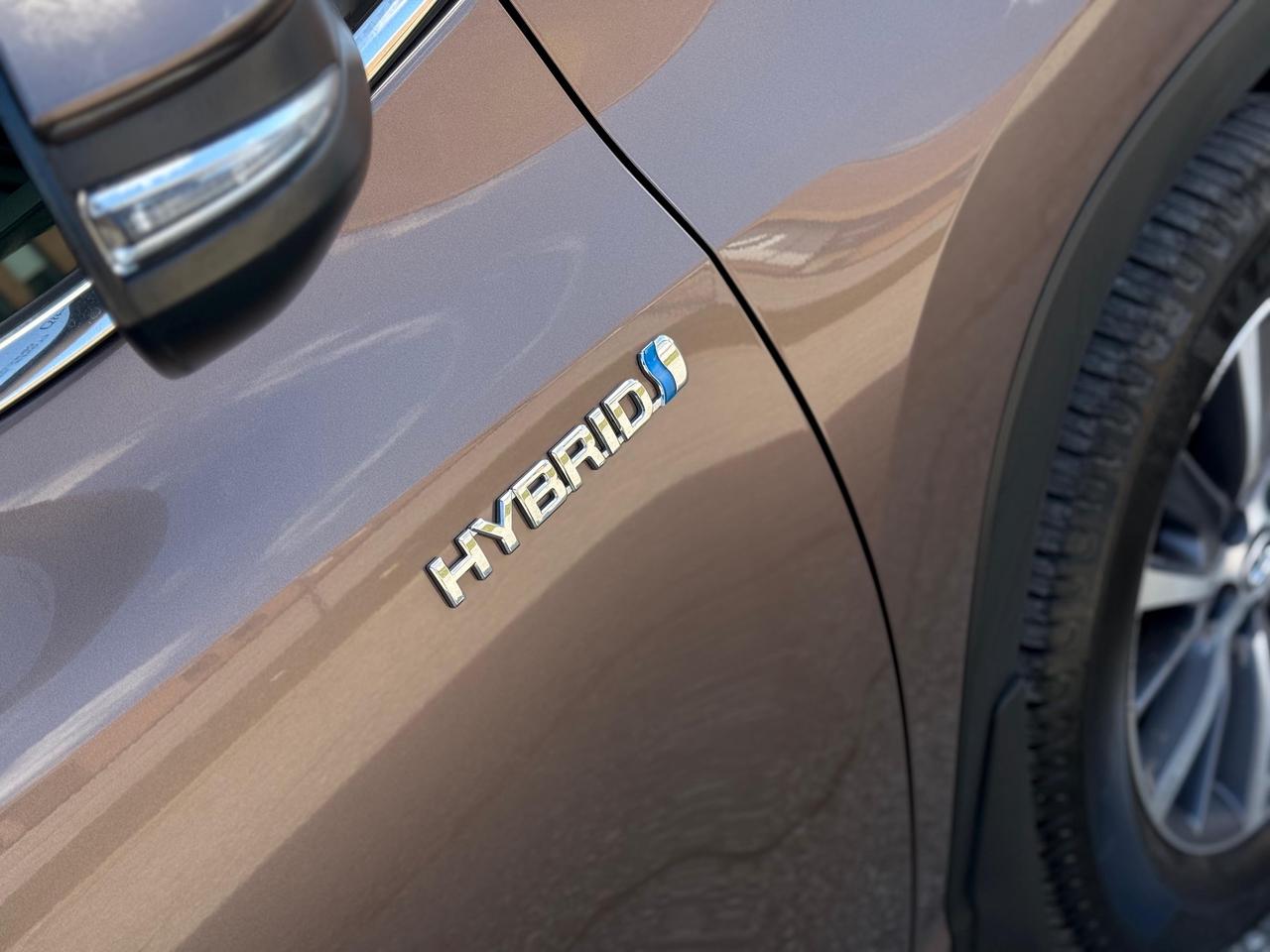 2017 Toyota Highlander Hybrid XLE Photo