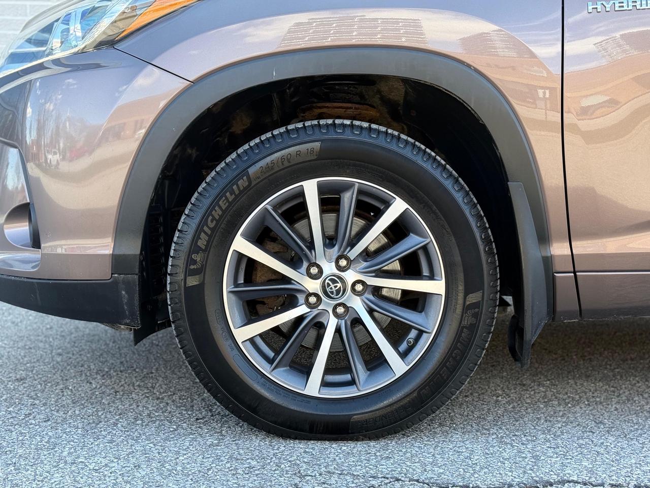 2017 Toyota Highlander Hybrid XLE Photo