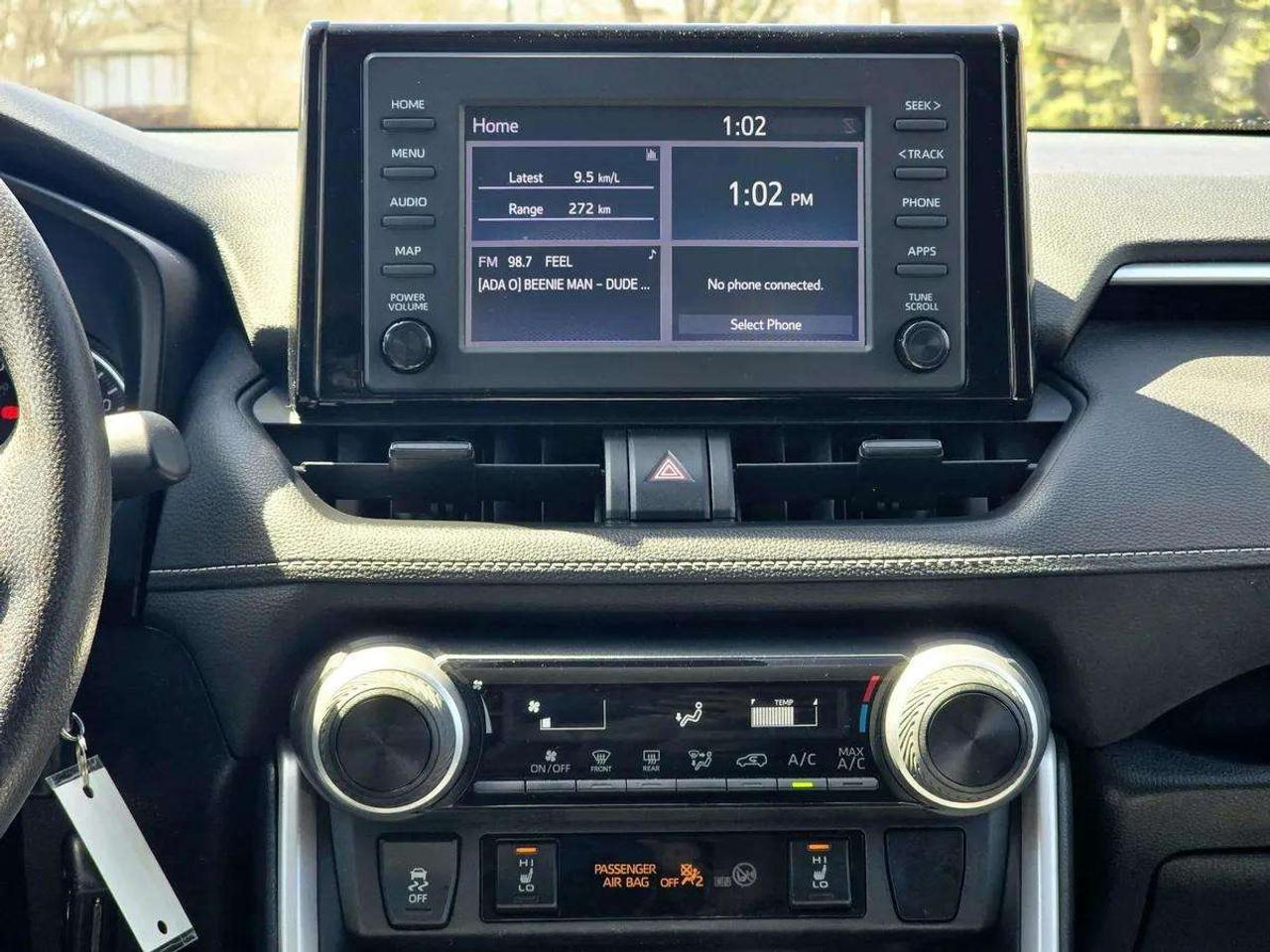 2020 Toyota RAV4 LE AWD | No Accidents! Photo