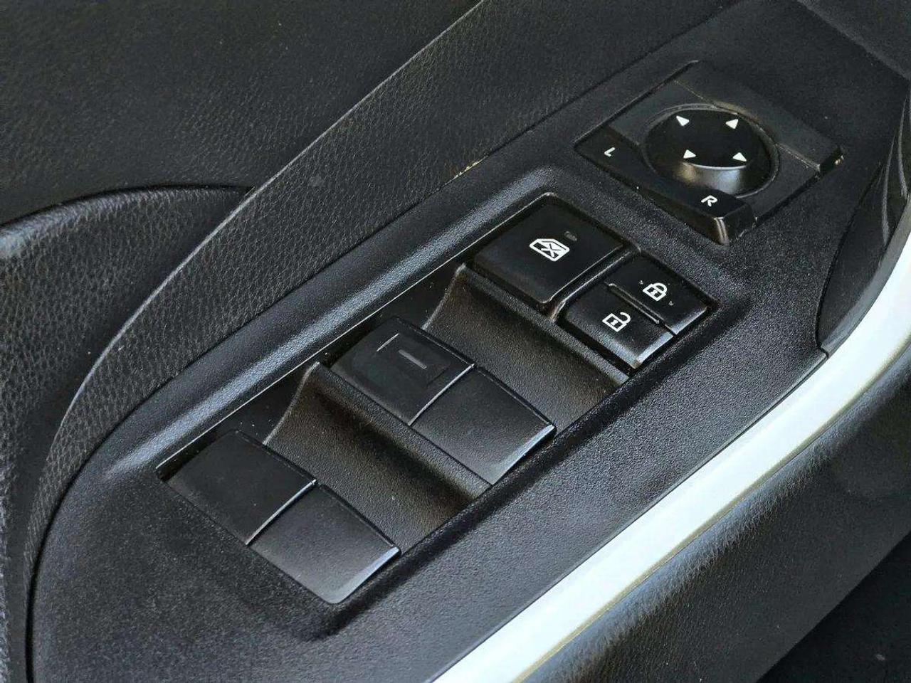 2020 Toyota RAV4 LE AWD | No Accidents! Photo