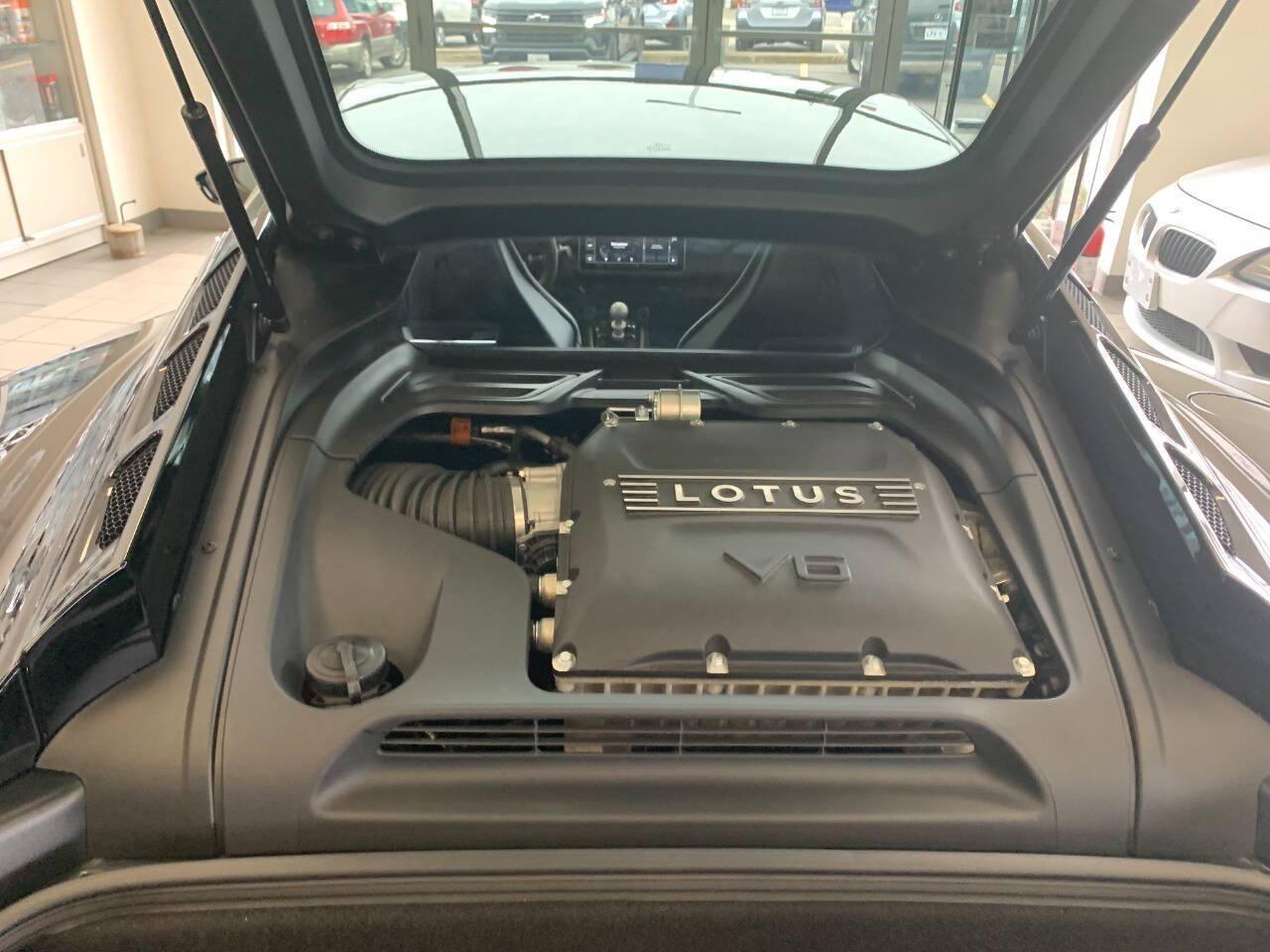 2024 Lotus Emira V6 First Edition Coupe Photo4