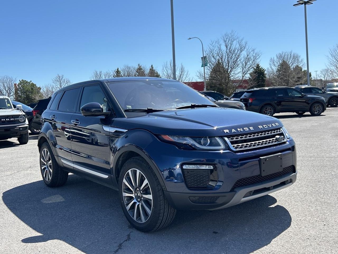 2018 Land Rover Range Rover Evoque HSE 4x4 5-Door Photo