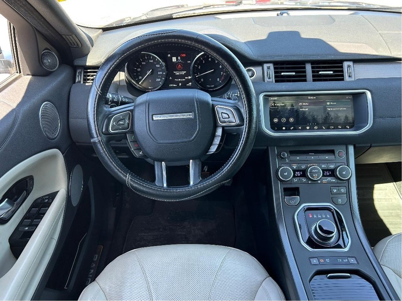 2018 Land Rover Range Rover Evoque HSE 4x4 5-Door Photo