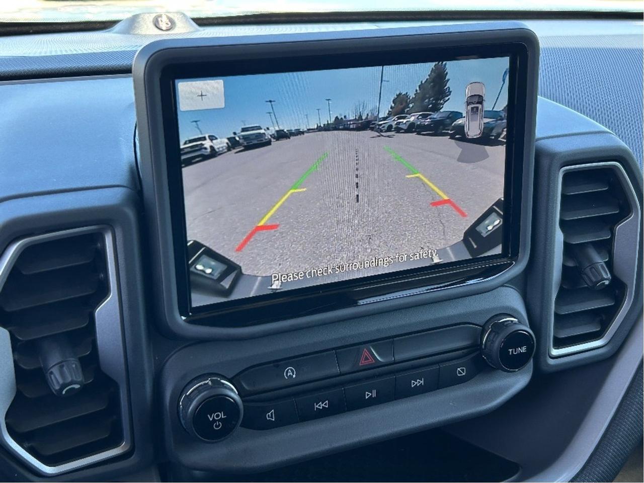 2023 Ford Bronco Sport Outer Banks 4dr 4x4 Photo