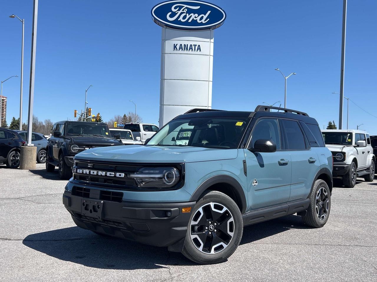 2023 Ford Bronco Sport Outer Banks 4dr 4x4 Photo