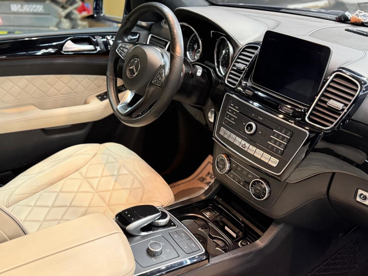 2019 Mercedes-Benz GLE-Class GLE550 AMG PCKG|DESIGNO INTERIOR|CLEAN CARFAX Photo