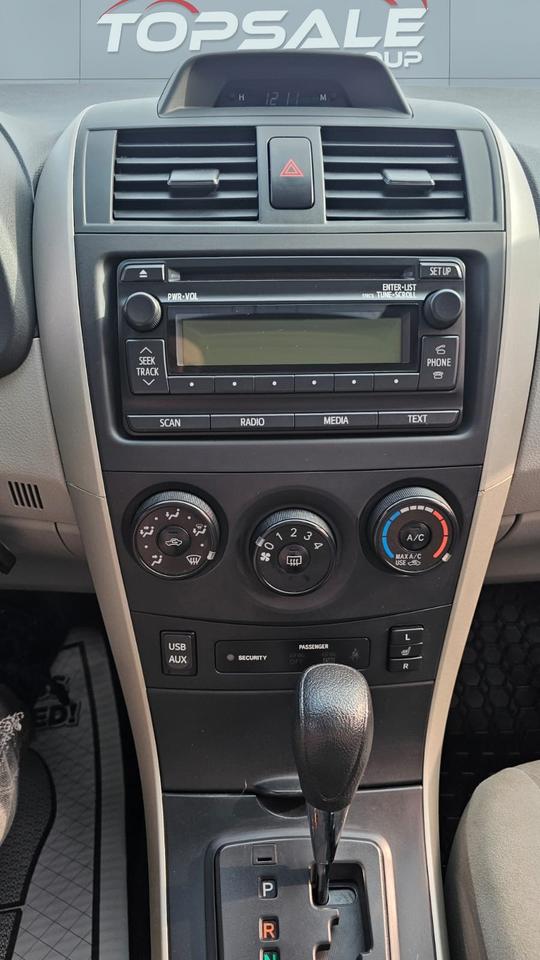2013 Toyota Corolla S Photo