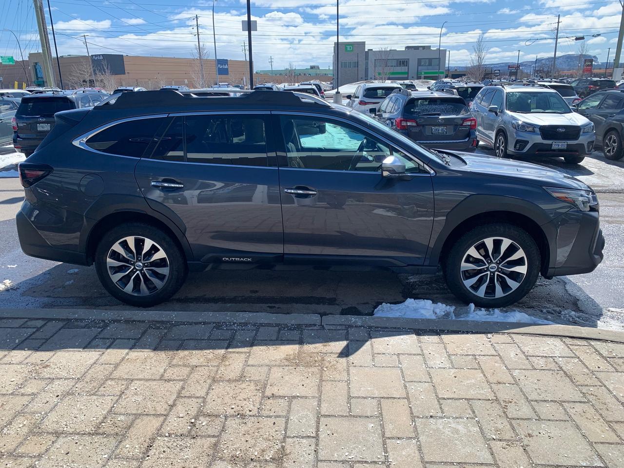 2023 Subaru Outback Premier XT 4dr All-Wheel Drive Photo3