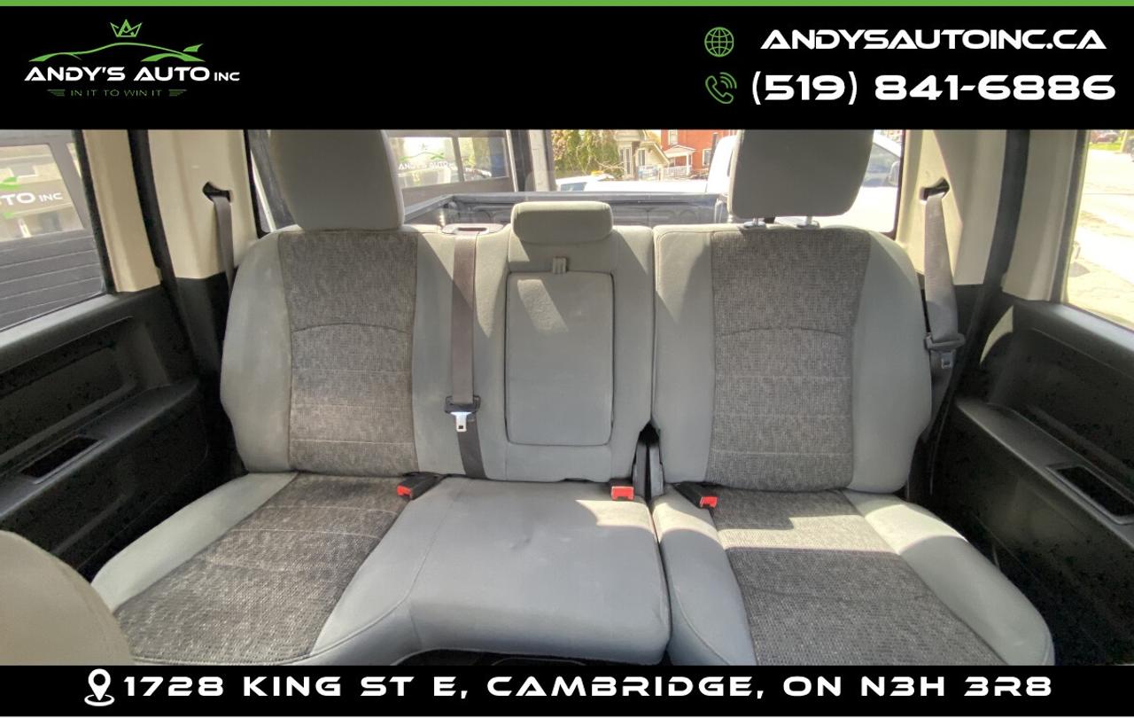2020 RAM 1500 Classic Express ! ONE OWNER ! NO ACCIDENTS ! CREW CAB ! 5. Photo