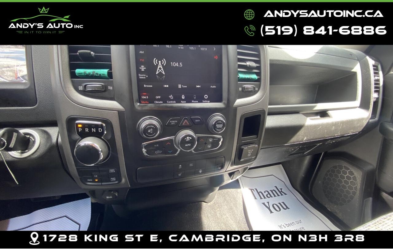 2020 RAM 1500 Classic Express ! ONE OWNER ! NO ACCIDENTS ! CREW CAB ! 5. Photo
