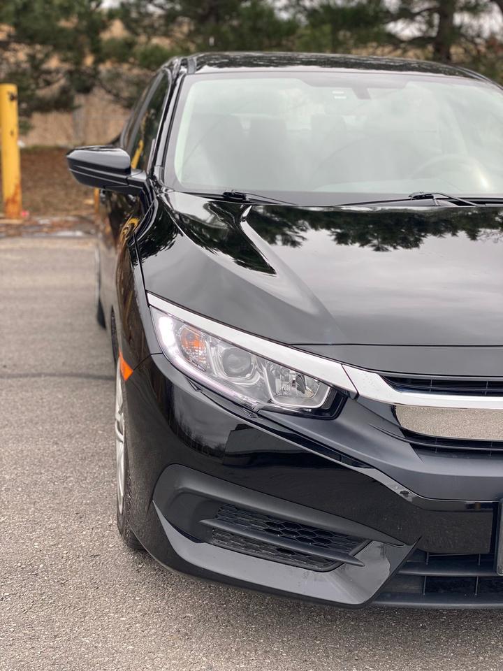 2018 Honda Civic SE Photo