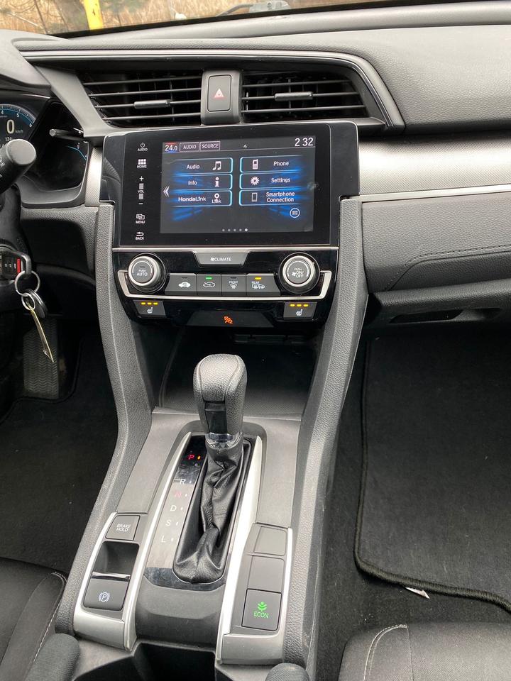 2018 Honda Civic SE Photo