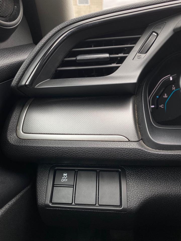 2018 Honda Civic SE Photo