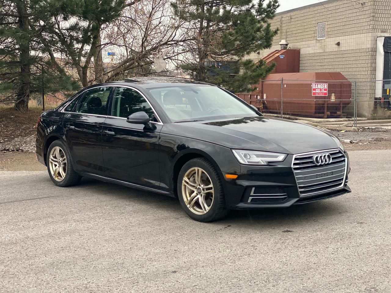 2018 Audi A4 Progressiv Quattro | 360 Camera | LEATHER | SUNROO Photo2