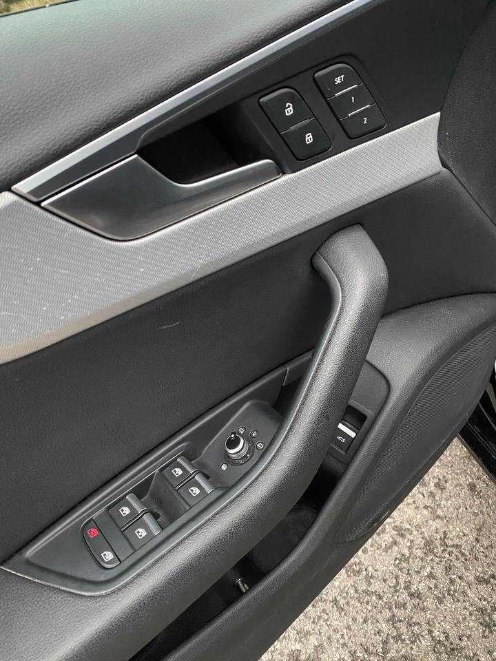 2018 Audi A4 Progressiv Quattro | 360 Camera | LEATHER | SUNROO Photo